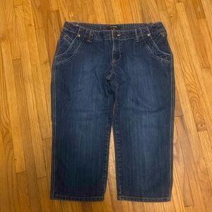 Daisy Fuentes Capris Women Size 12 Capris Pants. Like New!